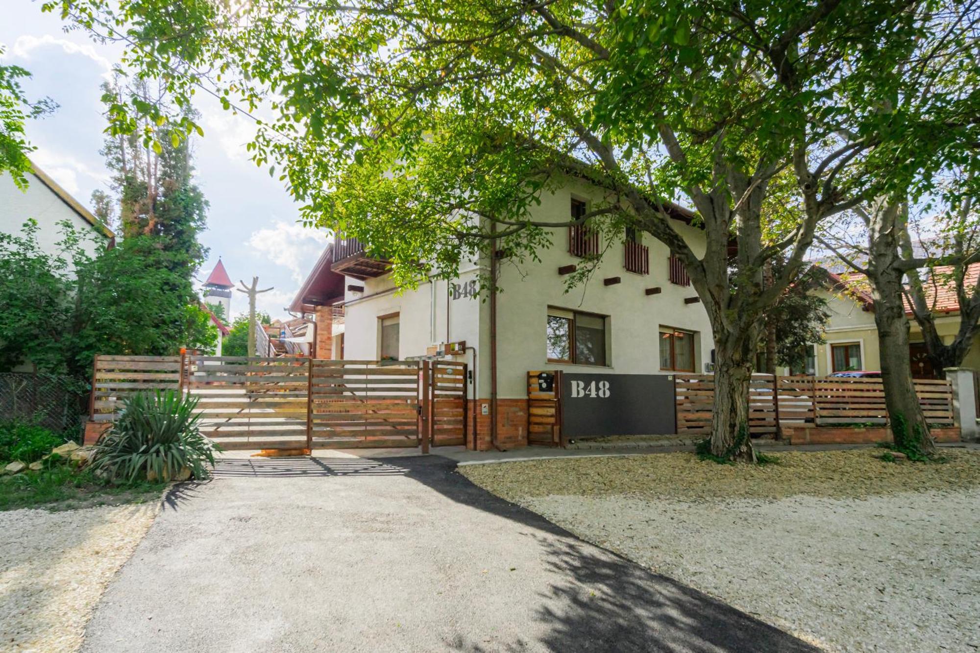 TörökbálintB48 Gardenhouse - A Zoeldben Kenyelmesen别墅 外观 照片